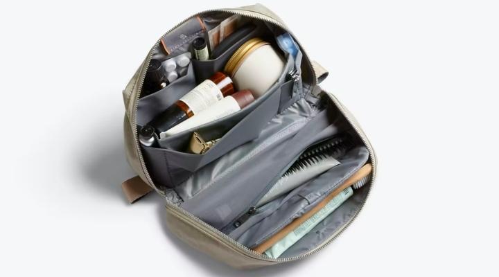 The Bellroy Dopp Kit Plus