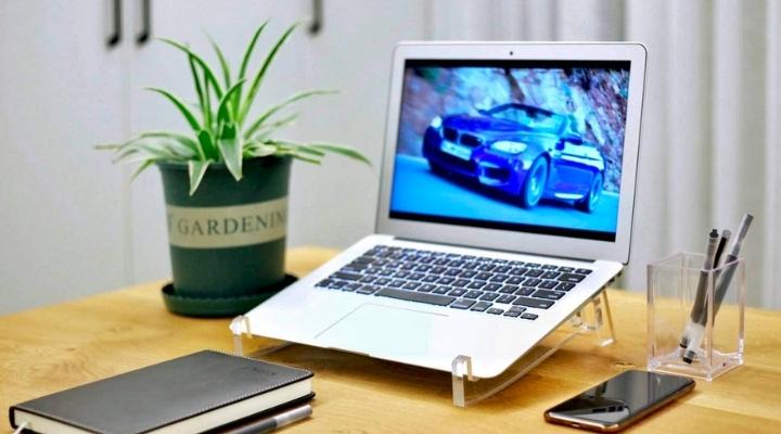 Stylezone Portable Acrylic Laptop Stand