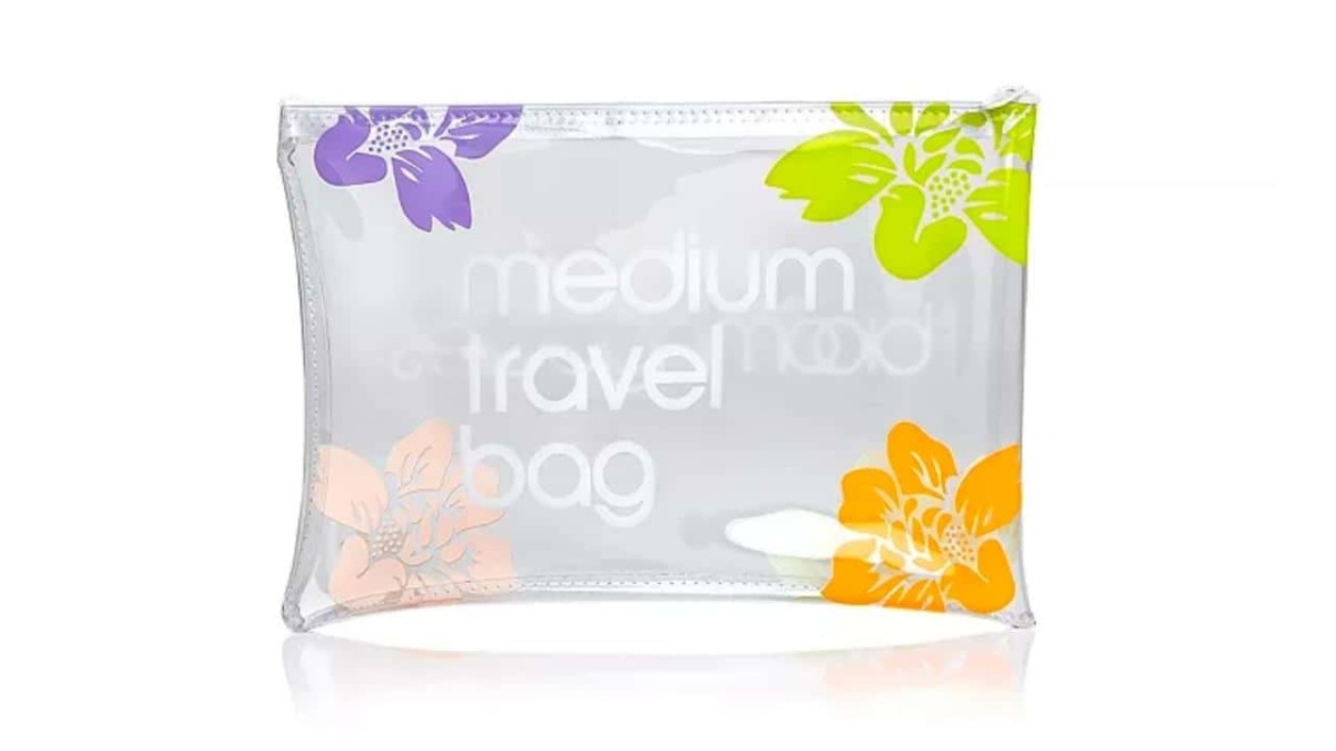Bloomingdale's Medium Travel Bag Cosmetics Case