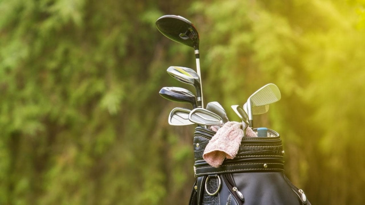 20 Best Golf Travel Bags in 2022 for Your Clubs and Accessories